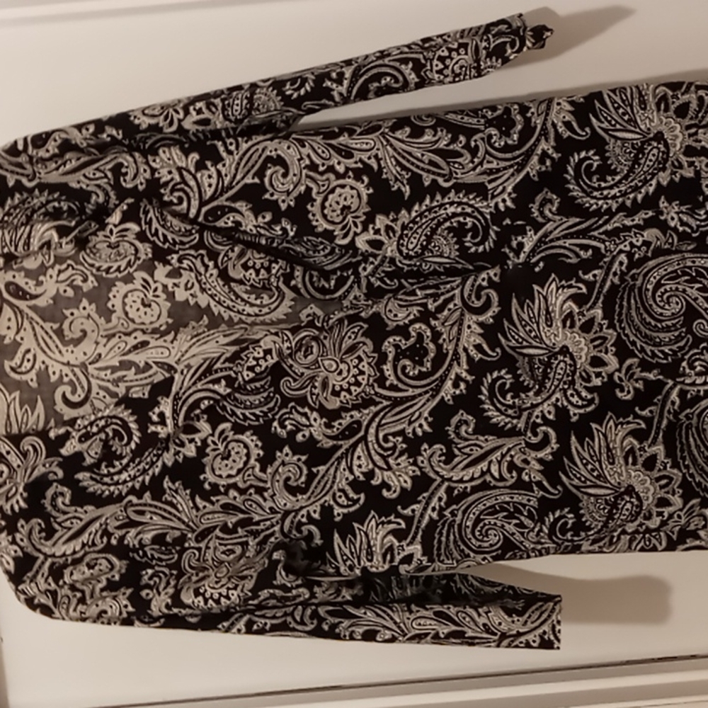 Women's black and white blazert with designs
